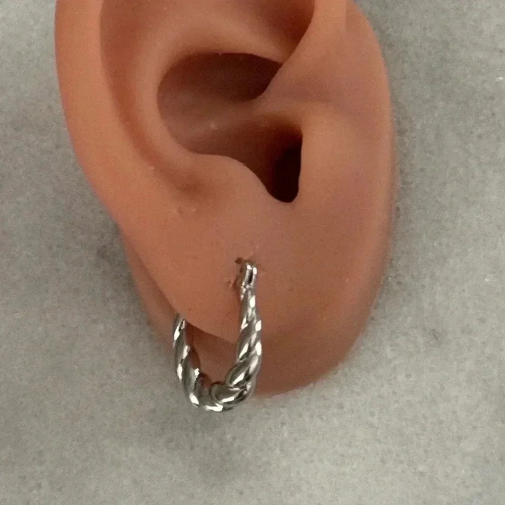 Sterling Silver Twist Rope Oval Hoop Earrings 

Brand New